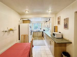 Kitchen- click for photo gallery